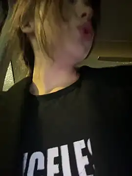 pantyless online show from 10-23-25, 11:03