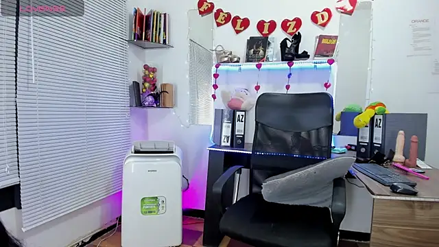 MIAUTENA online show from 02-27-25, 12:43