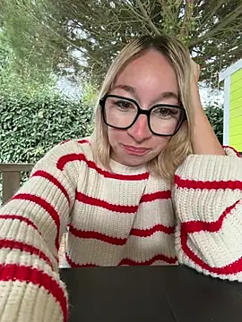 Snapshot of Giuliana_baby chatting on 07-15-26, 06:40 Giuliana baby online show from 07-15-26, 06:40