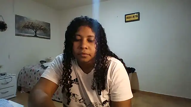 Ivon-09 online show from 06-26-26, 02:27