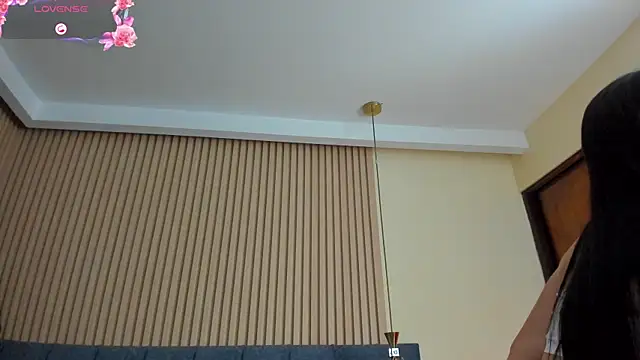 kathecute   online show from 04-21-26, 01:42