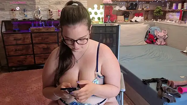Kimberly-Caprice online show from 05-31-26, 08:10