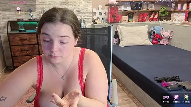 Snapshot of Kimberly-Caprice chatting on 06-27-26, 02:23 Kimberly-Caprice online show from 06-27-26, 02:23