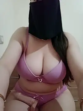 Snapshot of Arabic-Rose chatting on 04-08-26, 11:10 Arabic-Rose online show from 04-08-26, 11:10