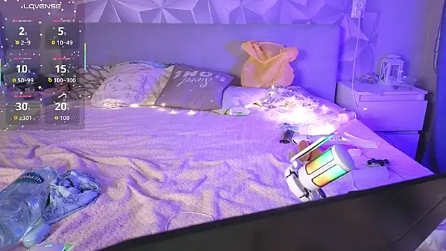 -HornyAngel- online show from 09-25-25, 07:17