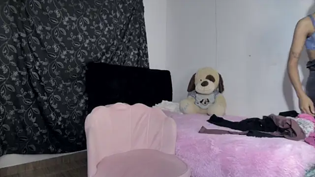 Snapshot of Michi_sexy chatting on 03-20-26, 02:49 Michi sexy online show from 03-20-26, 02:49