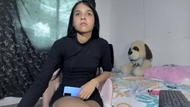 Snapshot of Michi_sexy chatting on 03-24-26, 02:11 Michi sexy online show from 03-24-26, 02:11