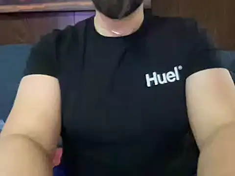 Snapshot of ThongerBBro chatting on 01-08-25, 04:33 ThongerBBro online show from 01-08-25, 04:33