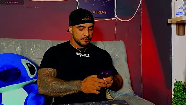 Snapshot of ERIC_HARRISON chatting on 02-17-26, 01:46 ERIC HARRISON online show from 02-17-26, 01:46