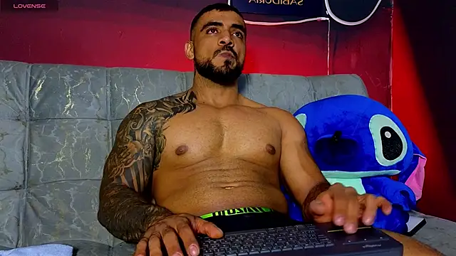 Snapshot of ERIC_HARRISON chatting on 04-15-26, 02:40 ERIC HARRISON online show from 04-15-26, 02:40