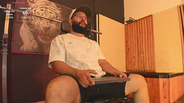 Luke  09 online show from 05-10-26, 11:48
