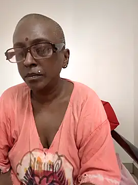 mamakarma1403 online show from 06-14-26, 03:30