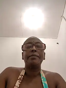 mamakarma1403 online show from 06-16-26, 12:52