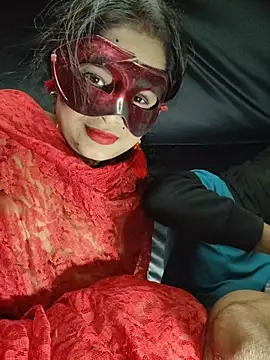 Snapshot of Hotty-priyanka chatting on 01-10-26, 06:09 Hotty-priyanka online show from 01-10-26, 06:09