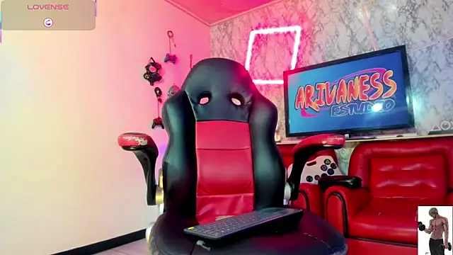 nicol gill  online show from 04-08-26, 11:10