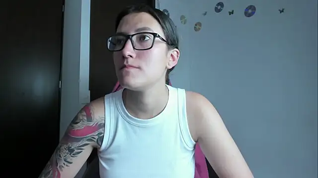 hitomi arata online show from 02-28-25, 07:25