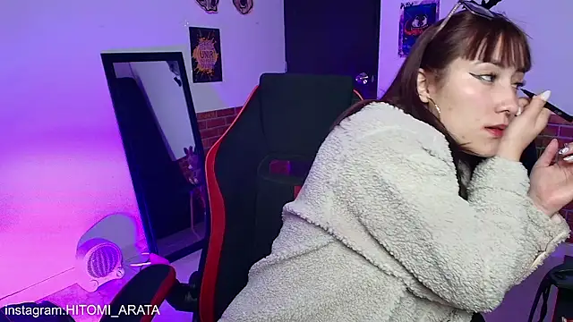 hitomi arata online show from 01-19-26, 03:54