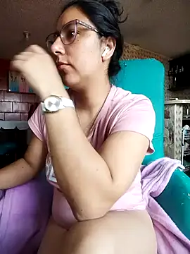 Snapshot of Im_Alma_ chatting on 06-03-26, 02:33 Im Alma online show from 06-03-26, 02:33