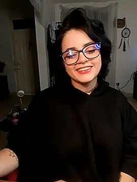 Lin-cute online show from 03-11-25, 05:05