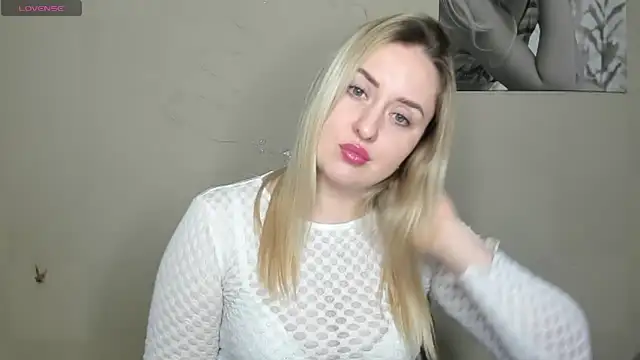 Snapshot of KennaJamess8 chatting on 01-19-25, 02:38 KennaJamess8 online show from 01-19-25, 02:38