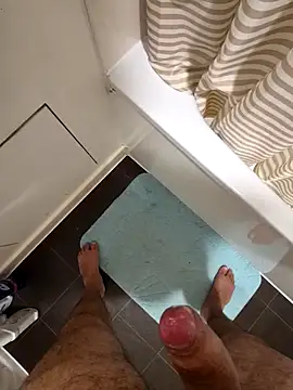 eric69 69 online show from 04-12-26, 08:08