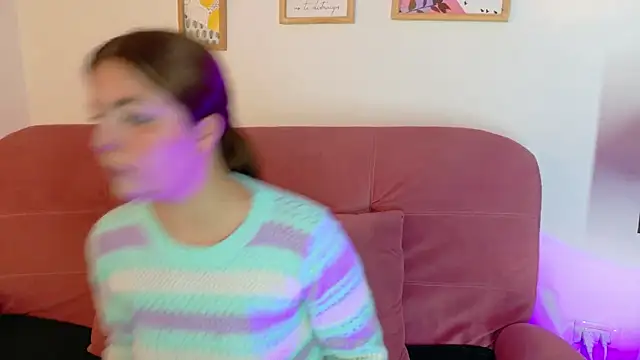 Juanita owens online show from 04-08-26, 01:38