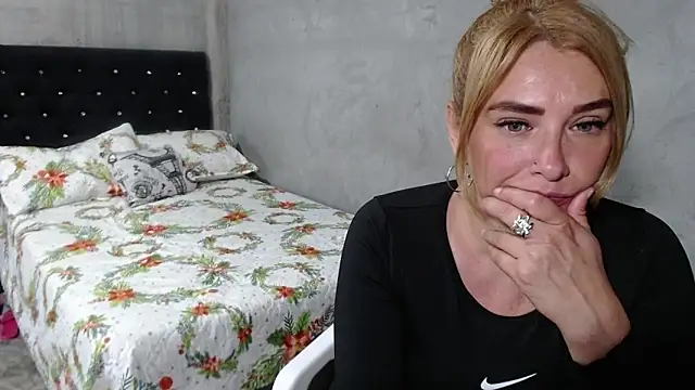 GeovannaFranco online show from 03-17-26, 03:04