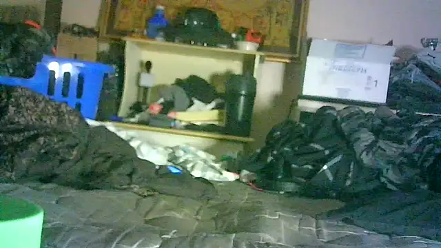 Snapshot of DI4MOND_FIR3 chatting on 03-12-26, 04:07 DI4MOND FIR3 online show from 03-12-26, 04:07