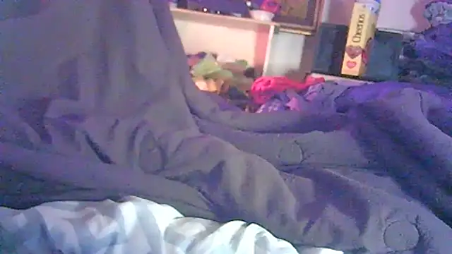 Snapshot of DI4MOND_FIR3 chatting on 04-07-26, 11:10 DI4MOND FIR3 online show from 04-07-26, 11:10