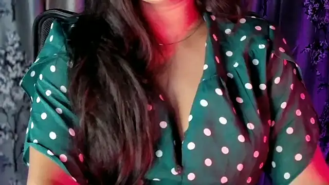 SexyAndHottie online show from 02-05-26, 11:04