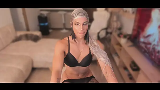 MisscharlotteK online show from 04-16-26, 09:39