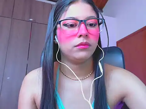 Snapshot of _ALLYSON18_ chatting on 06-24-26, 11:53 ALLYSON18 online show from 06-24-26, 11:53