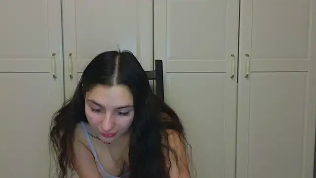 Niki anlove online show from 11-24-25, 09:25