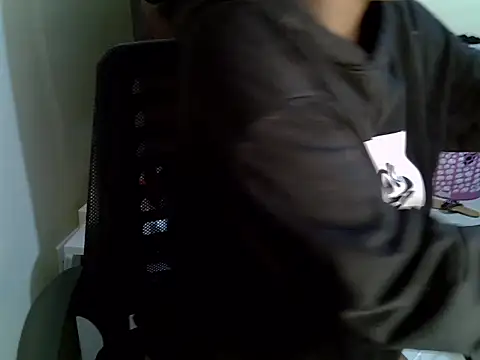 Caryyyl online show from 04-12-26, 08:08