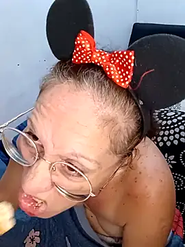 Snapshot of JessyCospXXX chatting on 03-15-26, 12:44 JessyCospXXX online show from 03-15-26, 12:44