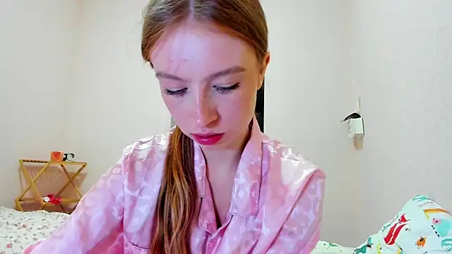 Snapshot of minidivaa_ chatting on 07-07-26, 08:35 minidivaa online show from 07-07-26, 08:35