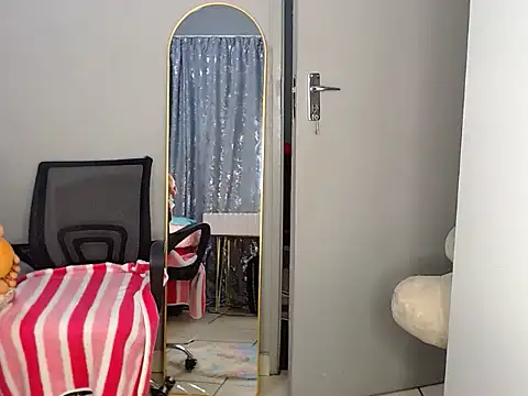 MissBigNipples online show from 01-11-26, 03:00