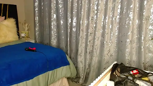 Snapshot of MissBigNipples chatting on 05-16-26, 03:14 MissBigNipples online show from 05-16-26, 03:14