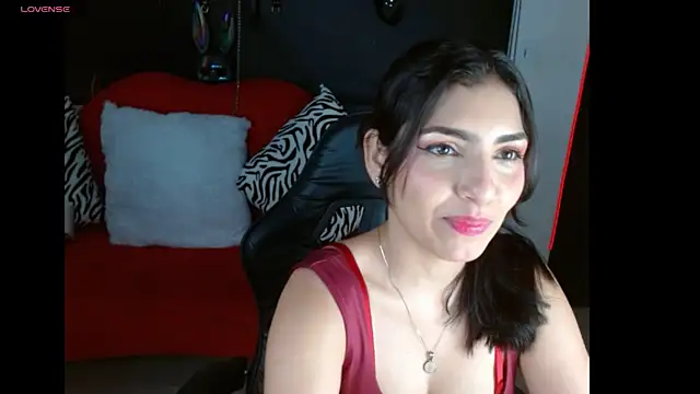 Carolaine69  online show from 07-14-26, 01:28