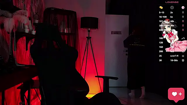 Lana  May online show from 06-06-26, 09:47