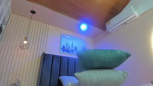 viiolett lee online show from 03-17-26, 09:18