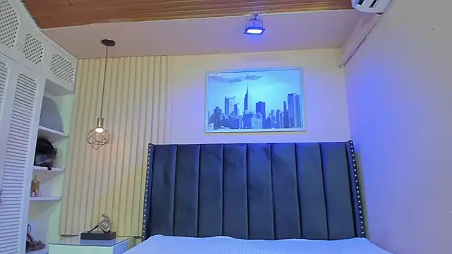 viiolett lee online show from 03-29-26, 08:31