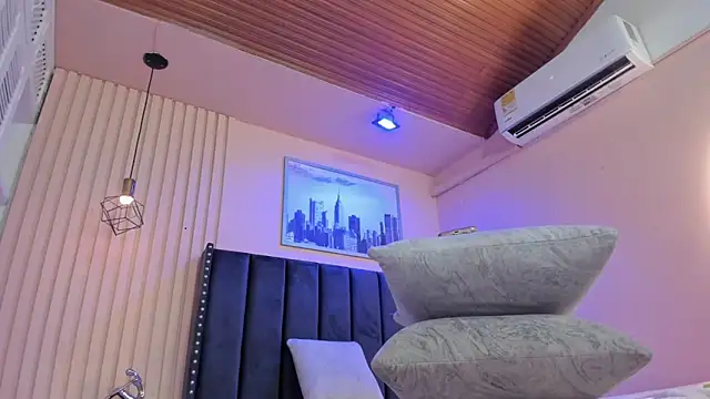 viiolett lee online show from 04-16-26, 08:09