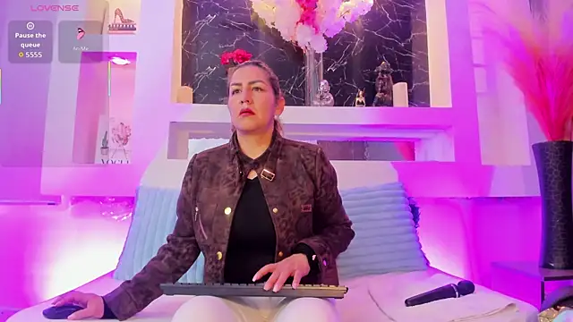 Cinthya mjs online show from 04-16-26, 12:39