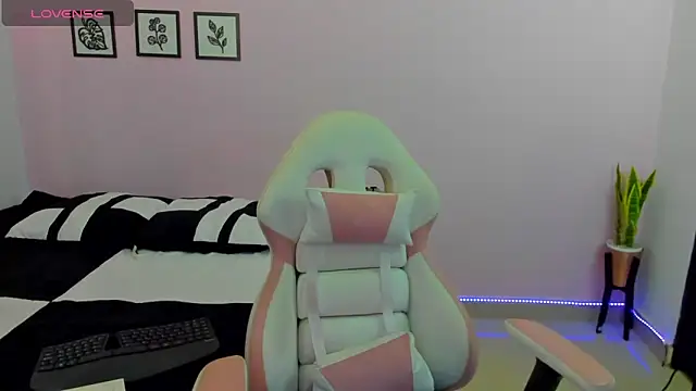 sophie pazz online show from 03-09-26, 10:36