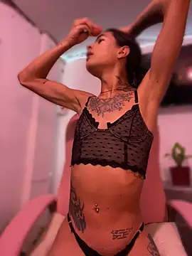 daniigarcia online show from 04-12-26, 07:30