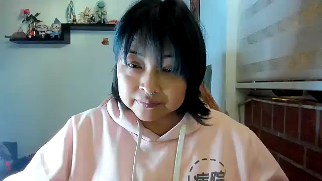 Shaddycute  online show from 05-05-26, 02:03