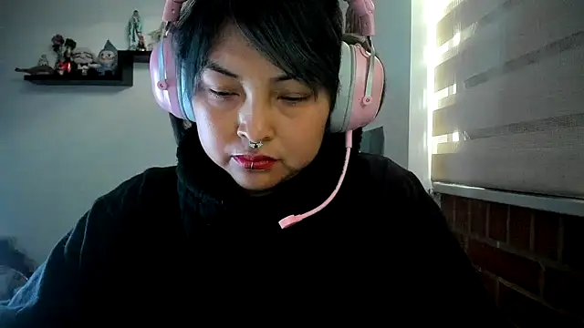 Shaddycute  online show from 05-23-26, 11:14