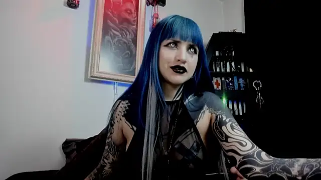 Snapshot of DimmuandDarkness chatting on 07-18-26, 06:17 DimmuandDarkness online show from 07-18-26, 06:17
