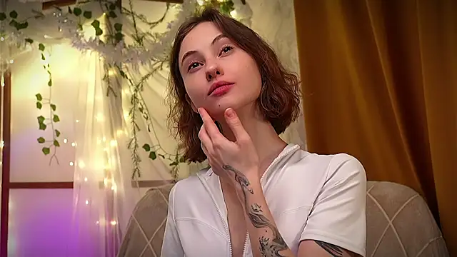 Devilina V online show from 01-25-25, 05:40